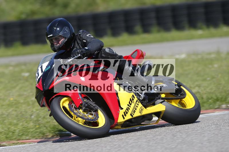 Archiv-2025/11 29.04.2025 PROMAX ADR/Gruppe gruen/131-1